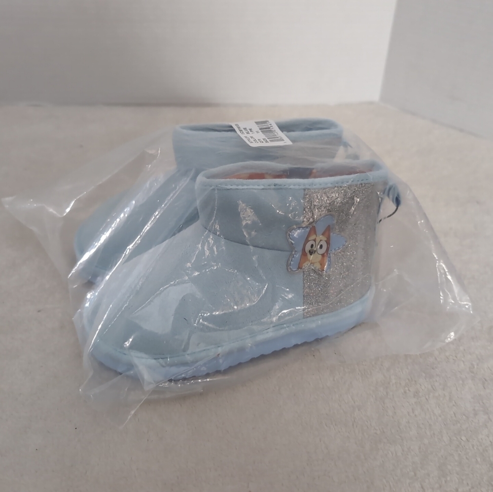 Groundup Girls Toddler Bluey Shearling Boots Light Blue Size 11